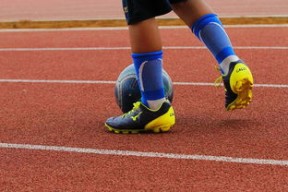 MILAN体育-中国足球关键传球手表现评分，足球传球种类